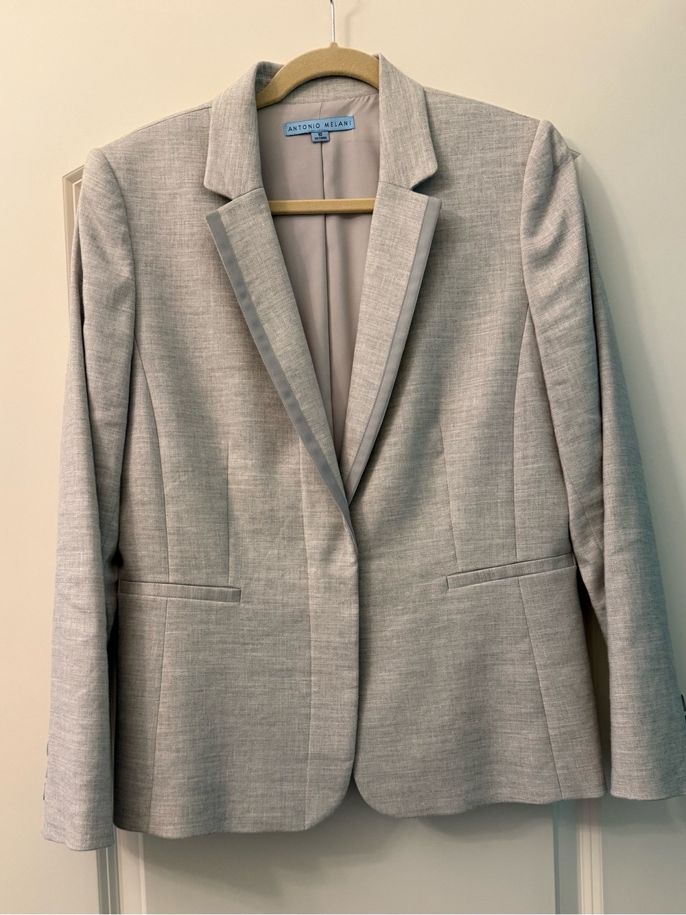 ANTONIO MELANI Light Gray Tailored Single-Button Blazer